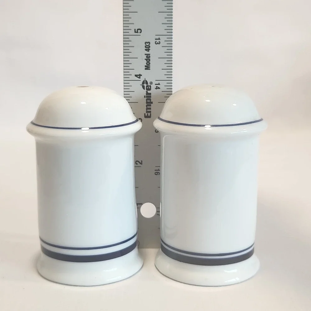 Dansk International Designs Bistro Allegro Salt & Pepper‎ Shakers + Under Plate
